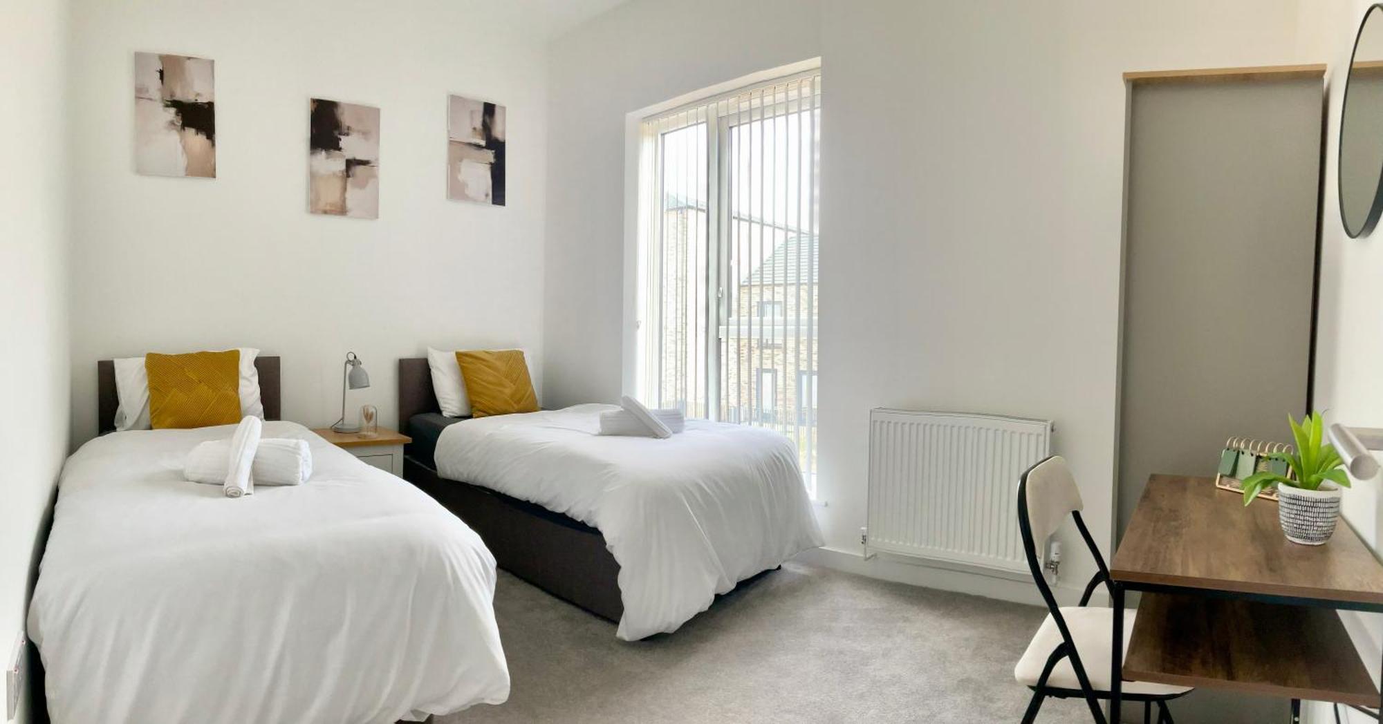 The Parkes A Stylish 3Br House, 5 Mins From Central Birmingham Close To The Edgbaston Stadium, The Hippodrome, Uob, Aston And Bcu, China Town, Kings Heath Bhx Airport And Much More מראה חיצוני תמונה