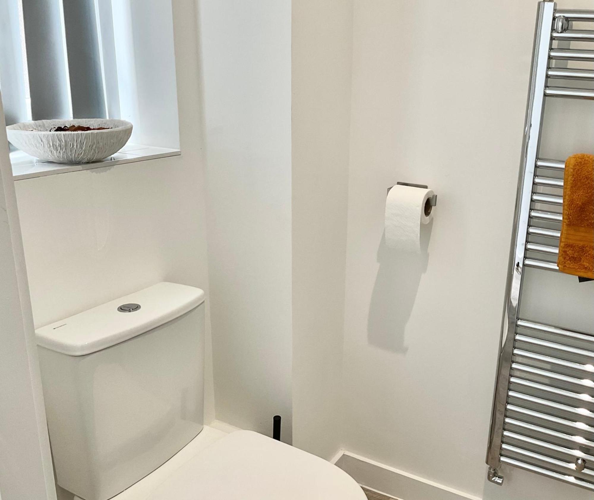 The Parkes A Stylish 3Br House, 5 Mins From Central Birmingham Close To The Edgbaston Stadium, The Hippodrome, Uob, Aston And Bcu, China Town, Kings Heath Bhx Airport And Much More מראה חיצוני תמונה