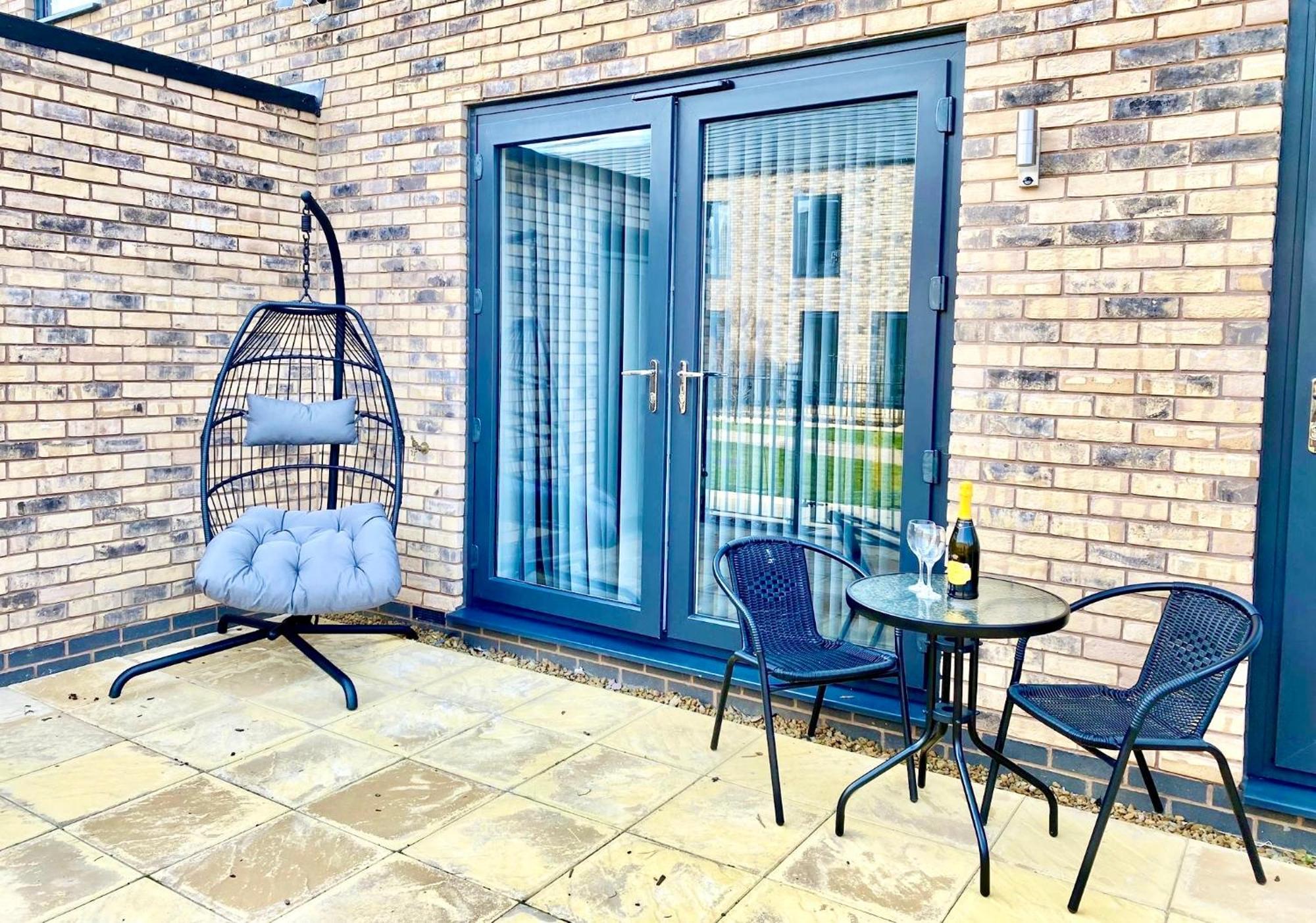 The Parkes A Stylish 3Br House, 5 Mins From Central Birmingham Close To The Edgbaston Stadium, The Hippodrome, Uob, Aston And Bcu, China Town, Kings Heath Bhx Airport And Much More מראה חיצוני תמונה